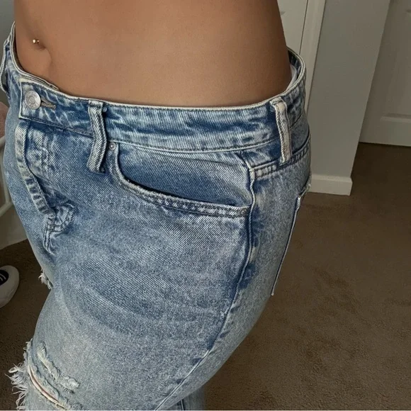 Simple Society Distressed Light Blue Boyfriend Jeans - Picture 4 of 12